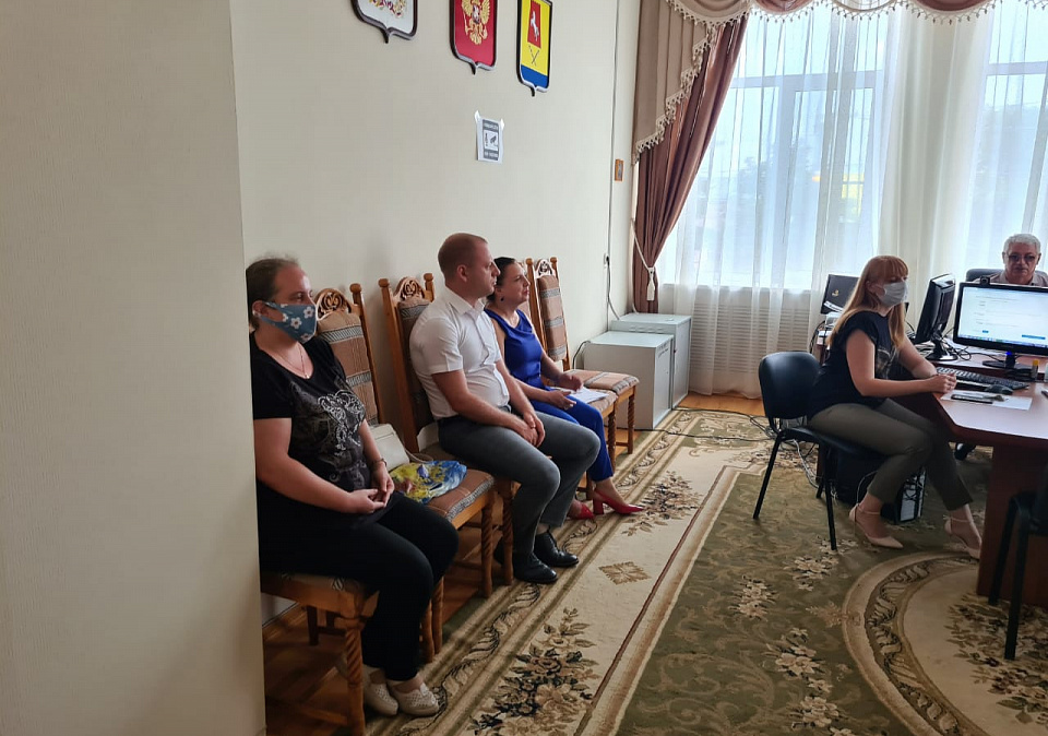 Заседание территориальной избирательной комиссии Александровского района